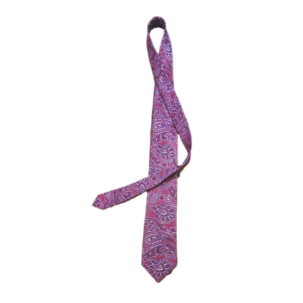 Cremieux Collection Silk Tie‎ Red Paisley Hand Made Classic Office Special Event